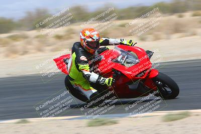 media/Apr-10-2022-SoCal Trackdays (Sun) [[f104b12566]]/Turn 7 Inside (1025am)/